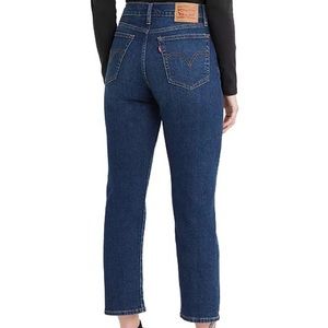 Women's Wedgie Straight-Leg Cropped Jeans